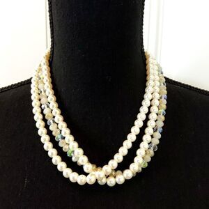 (3/$20) Faux Pearl 3 strand silver tone necklace